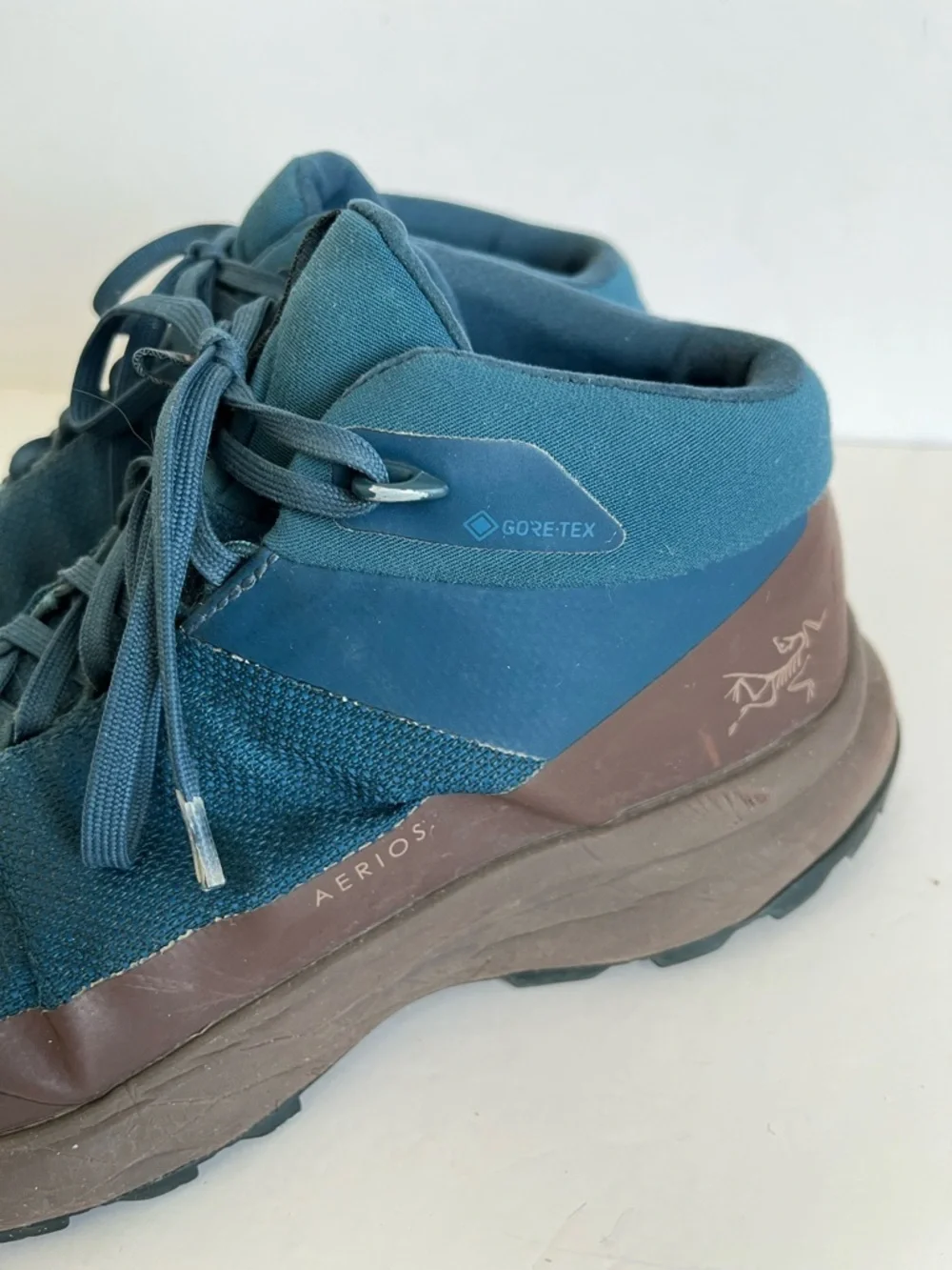 Arc'teryx Blue Aerios Mid GTX Gore-Tex Hiking Shoes sneakers Size men8 /women9